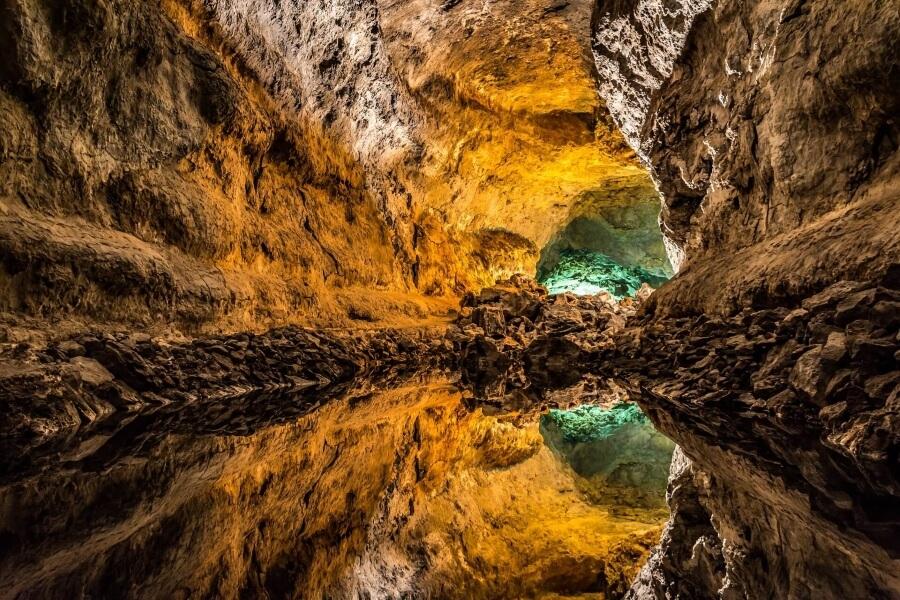 Optische Täuschung in der Cueva de los Verdes