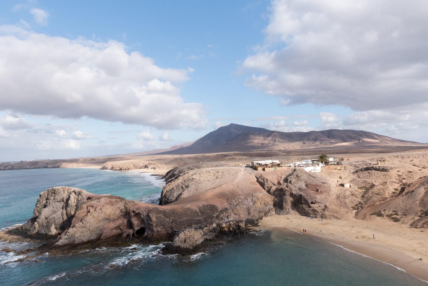 plage de Papagayo avec sable blanc et eau turquoise